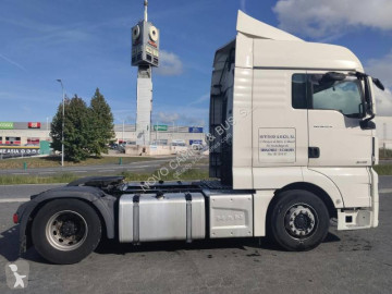MAN TGX 18.470 tractor unit