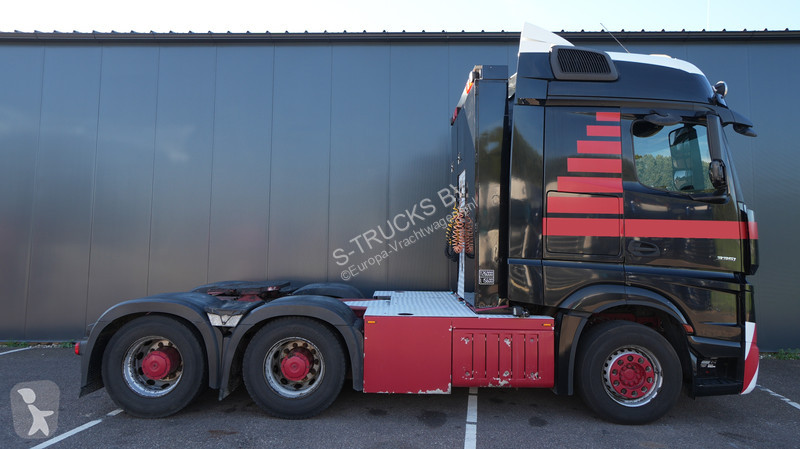 Mercedes 3351 6x4 tractor unit tractor unit