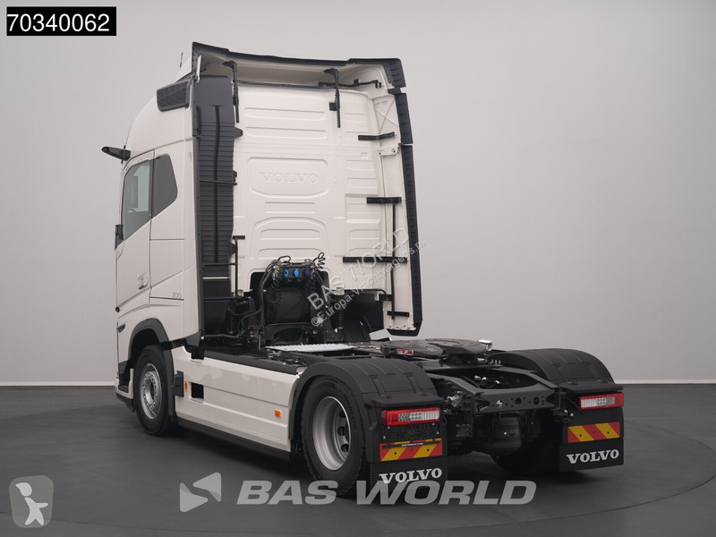 Volvo 700 FH 4X2 NEW! Retarder 2xTanks...