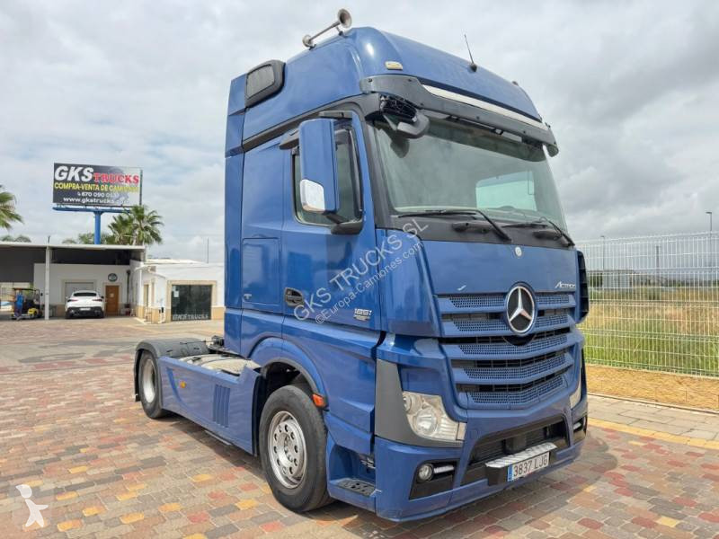 Mercedes 1851 tractor unit