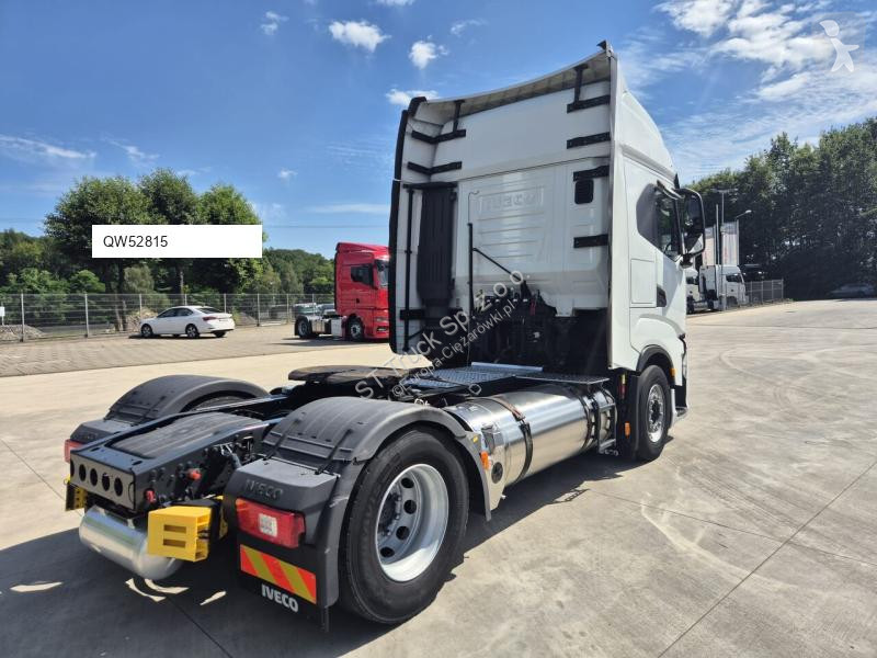Iveco 460 LNG / STANDARD tractor unit