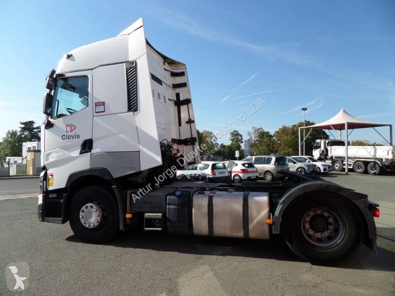 Tractor Renault 480