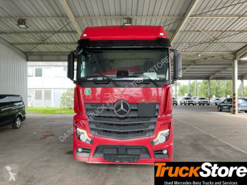 Mercedes hazardous materials / ADR tractor unit