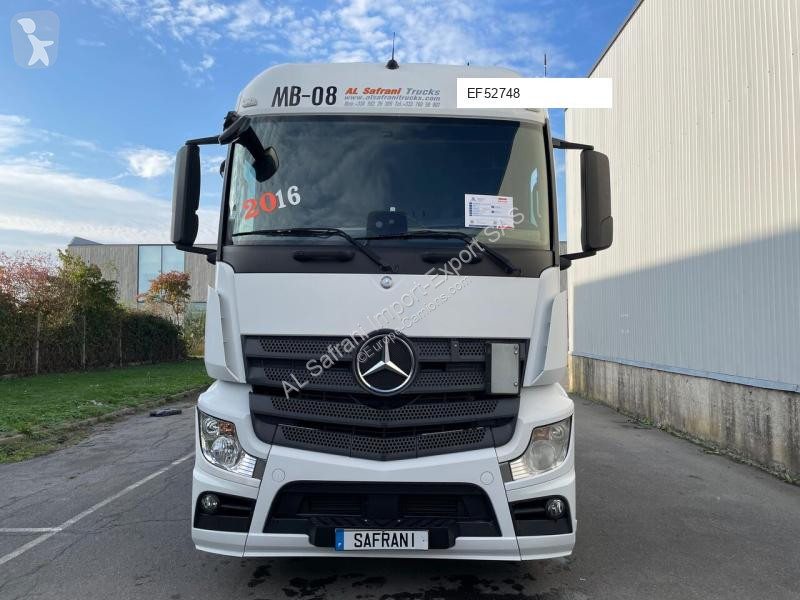 Traktor Mercedes 1843