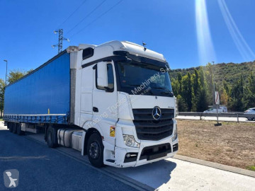 Mercedes tractor unit