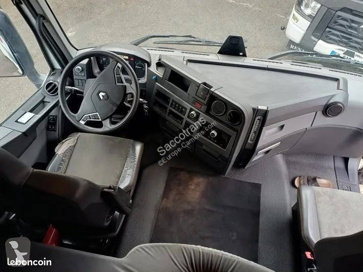 Renault 460 tractor unit