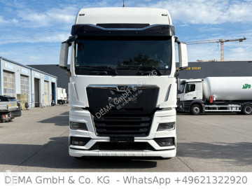 MAN tractor unit