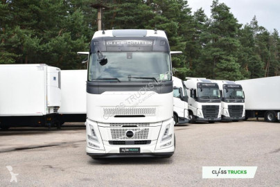 Volvo F6 FH 460 AERO Globetrotter XL ACC i-Save I-ParkCool SideSkirts Mirror Cam tractor unit