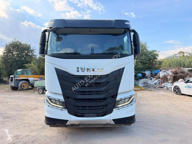Iveco 530 tractor unit
