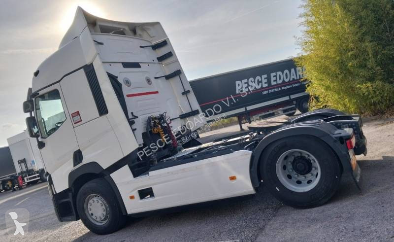 Renault 480 T4X2 E6 tractor unit