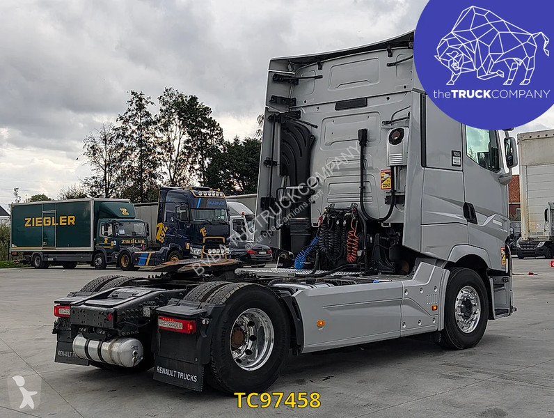 Traktor Renault T 520