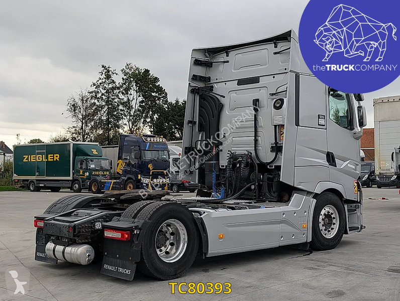 Renault T 520 tractor unit