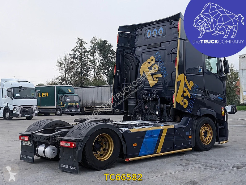 Renault T 520 tractor unit