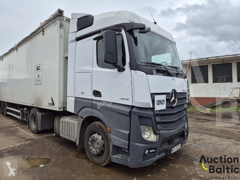 Mercedes 1845 tractor unit
