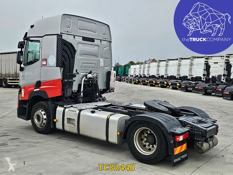 Renault T 440 tractor unit