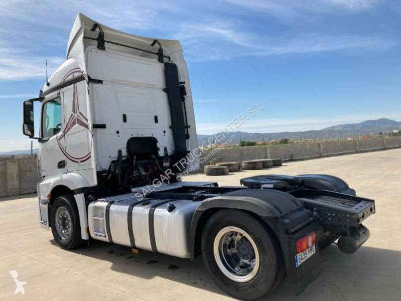 Mercedes 1845 LS tractor unit