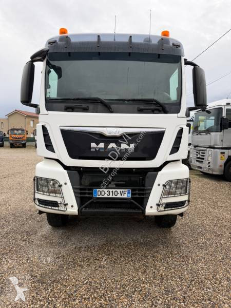 MAN 18.480 tractor unit