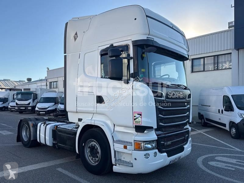 Scania R520 tractor unit
