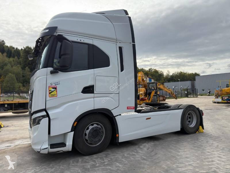 Iveco 530 tractor unit