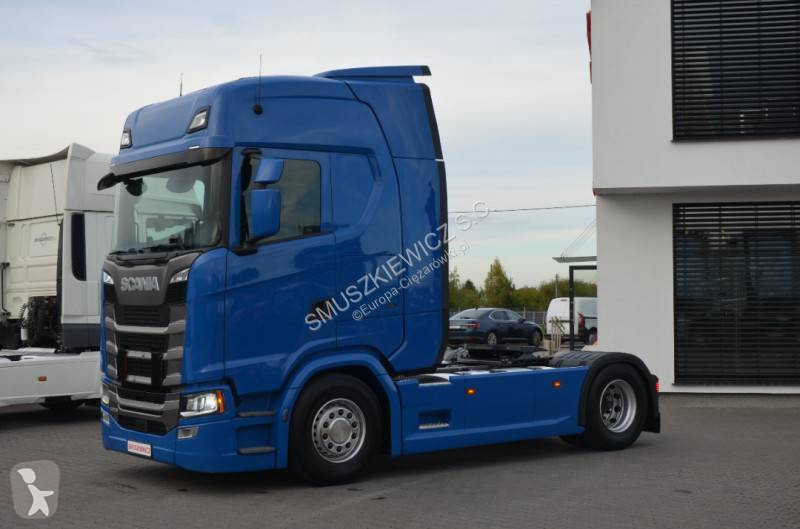 Scania 450 tractor unit