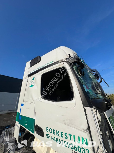 Mercedes 1421 tractor unit