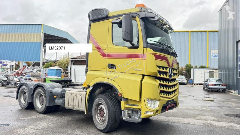 Mercedes 3358 tractor unit