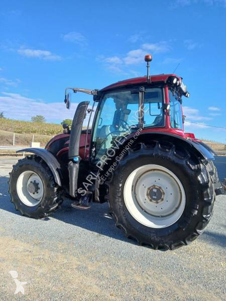 Tahač Valtra