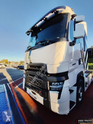 Renault hazardous materials / ADR tractor unit