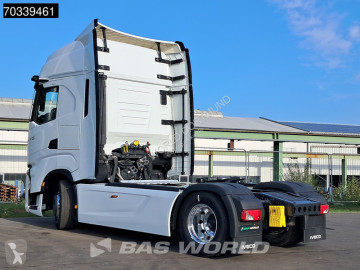 New Iveco tractor unit