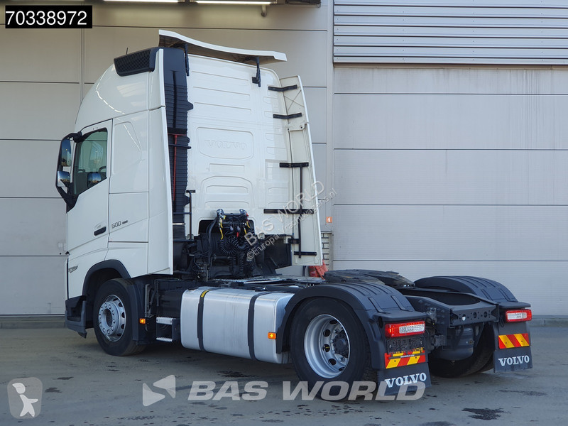 Tahač Volvo 500 4X2 XL 2x Tanks ACC