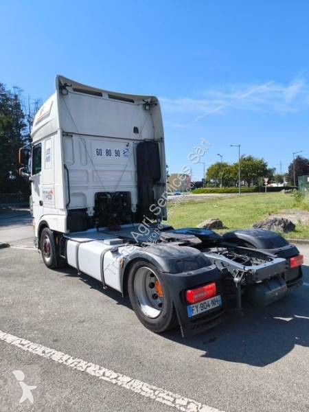 Nyergesvontató DAF 530 FT