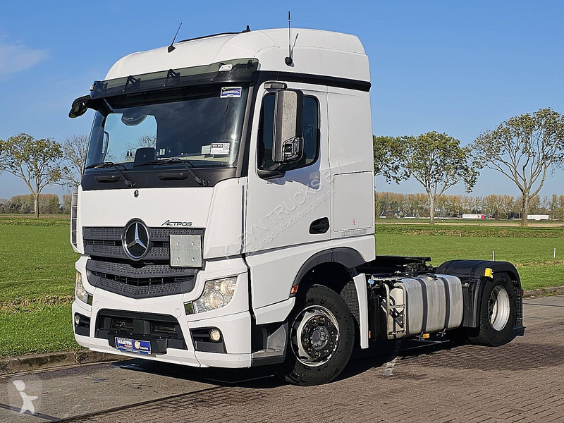 Nyergesvontató Mercedes ACTROS 1845