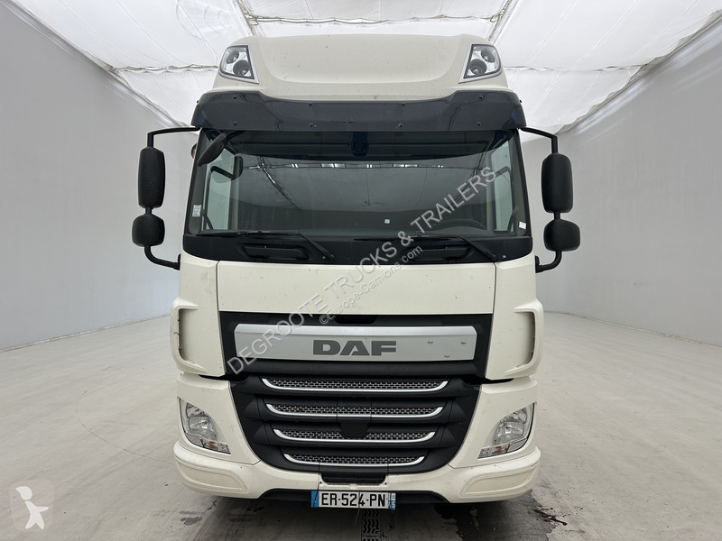 Traktor DAF 440