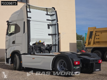 Tahač Iveco nový