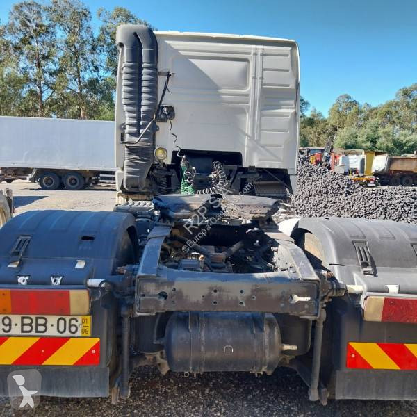 Cabeza tractora Volvo 420