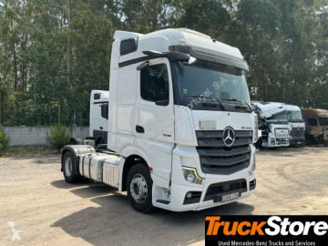 جرار Mercedes