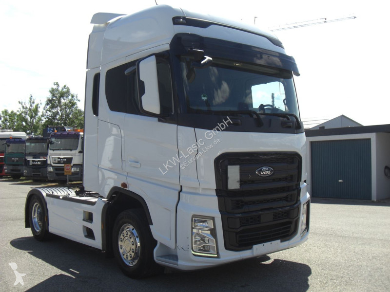 جرار Ford 500