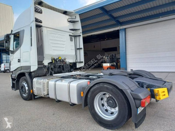 Cabeza tractora Iveco