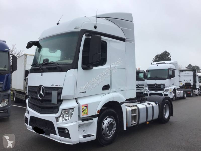 Cabeza tractora Mercedes