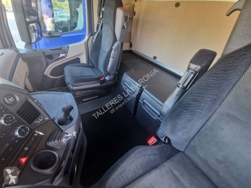 Traktor Mercedes