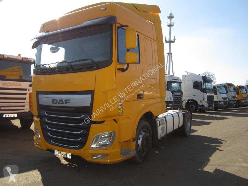 Tracteur DAF 460