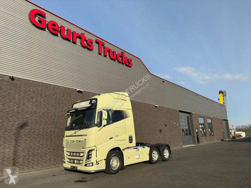 Traktor Volvo 16750 6X4 XXL CABINE...