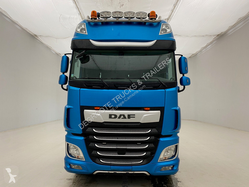 Traktor DAF 530 Super Space Cab