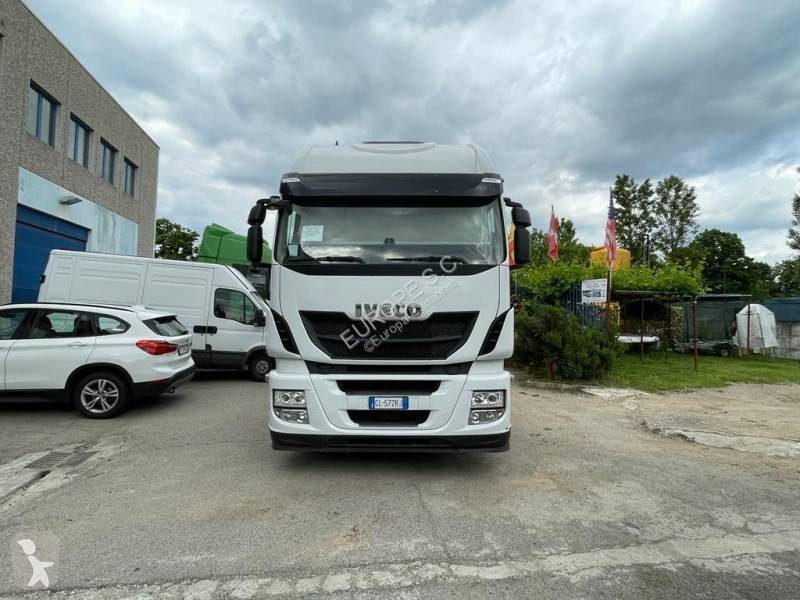 Traktor Iveco