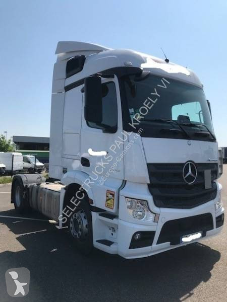 Traktor Mercedes