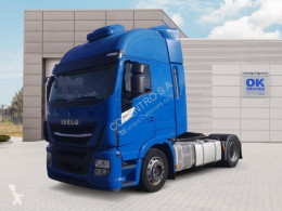 Cabeza tractora Iveco