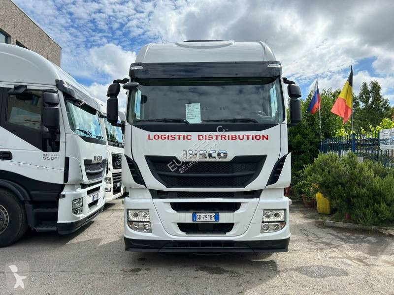 Cabeza tractora Iveco