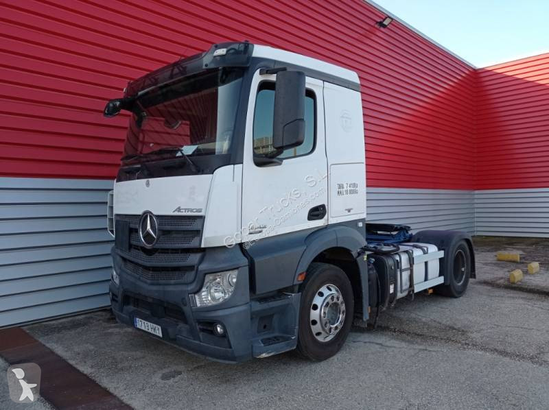 Traktor Mercedes