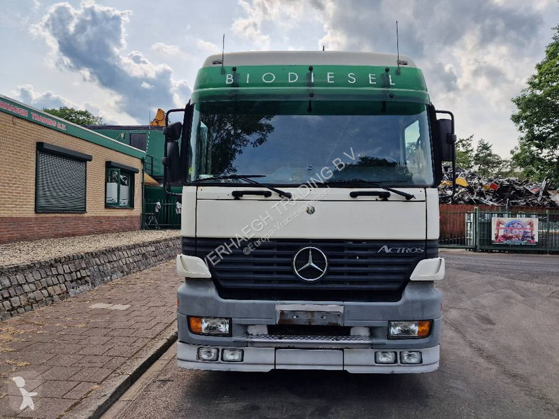 Traktor Mercedes 1840