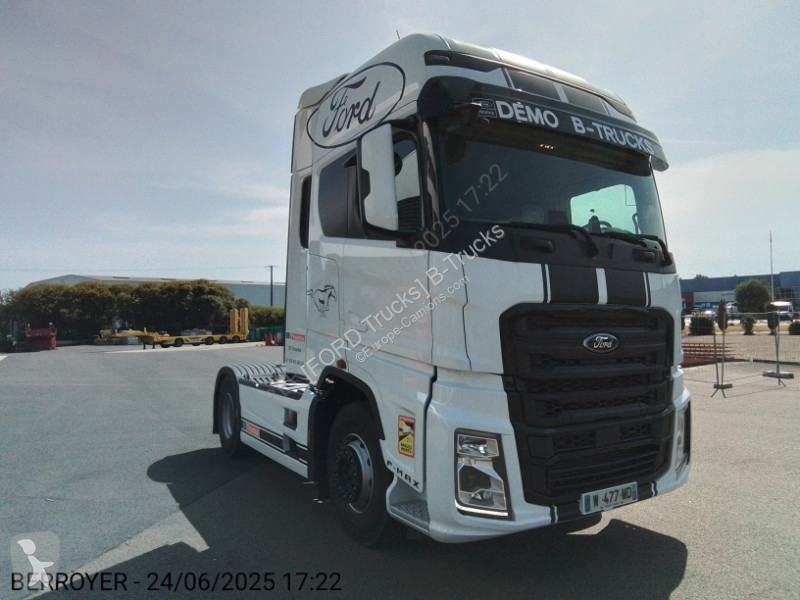 Traktor Ford 1100 Intard STD